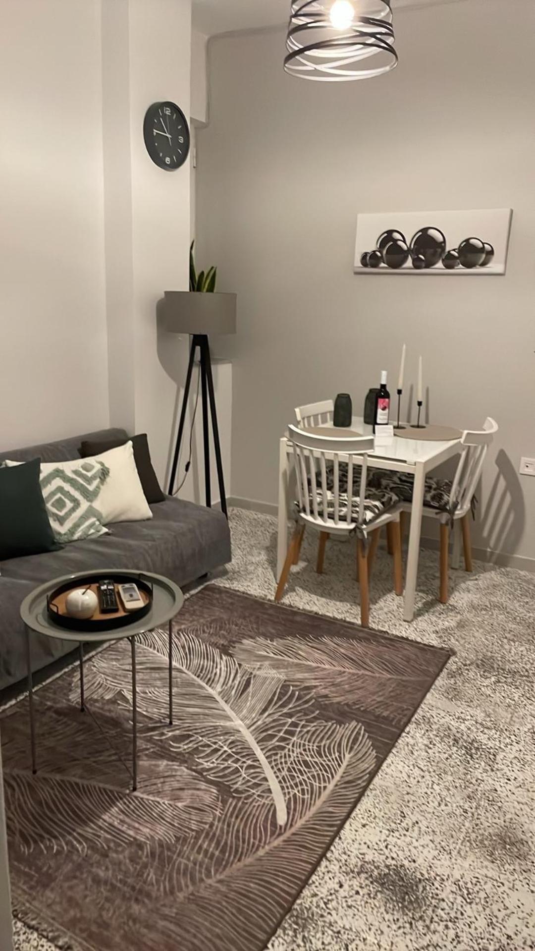 Apartment Stadium Ampavris